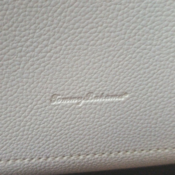 Tommy Bahama handbag - Picture 2 of 16